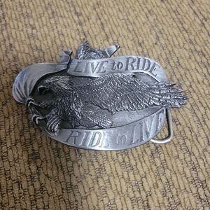 Motorcycle Belt Buckle LIVE TO RIDE - RIDE TO LIVE Pewter 1981 Eagle Bergamot